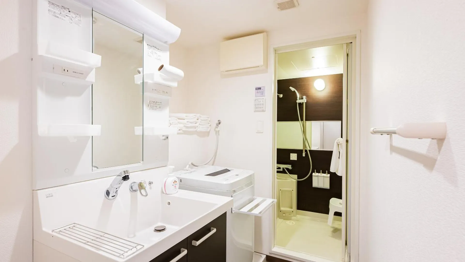 Presence Hakata Apartment Fukuoka